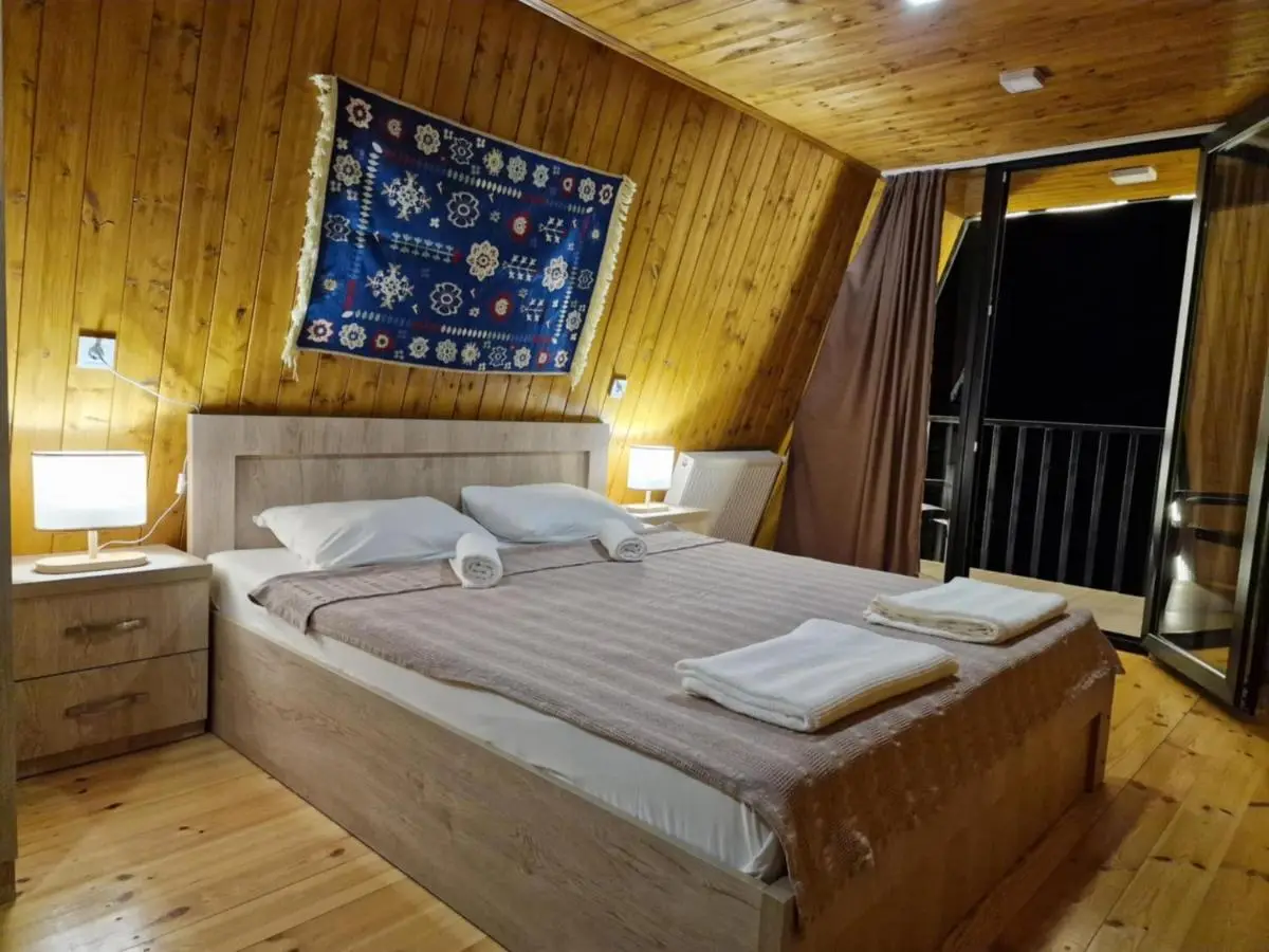 Diamond Cottages