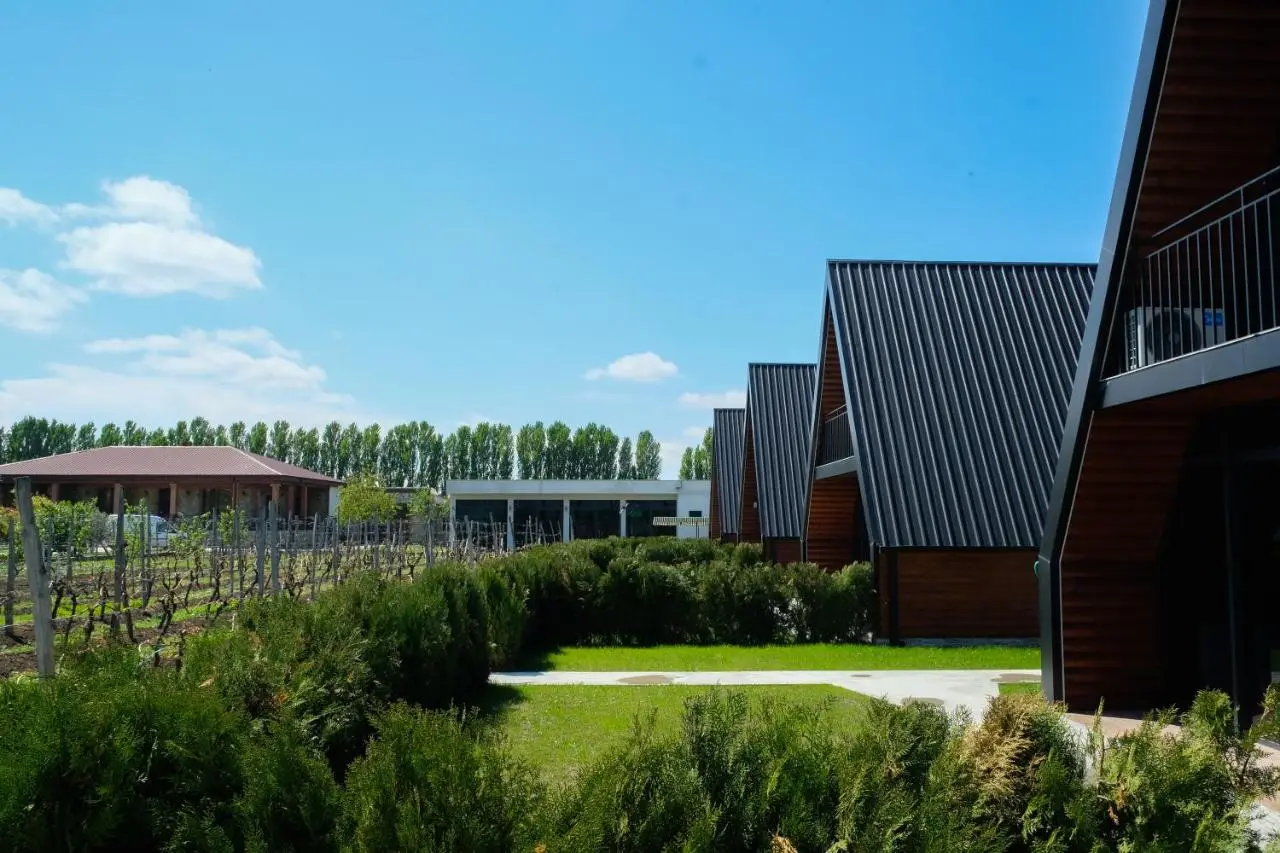 Tserovani Velada & Cottages