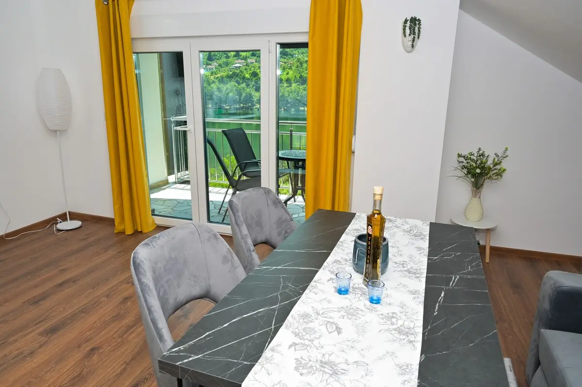 Villa Anita, two-bedroom apartment, 3rd floor (D)