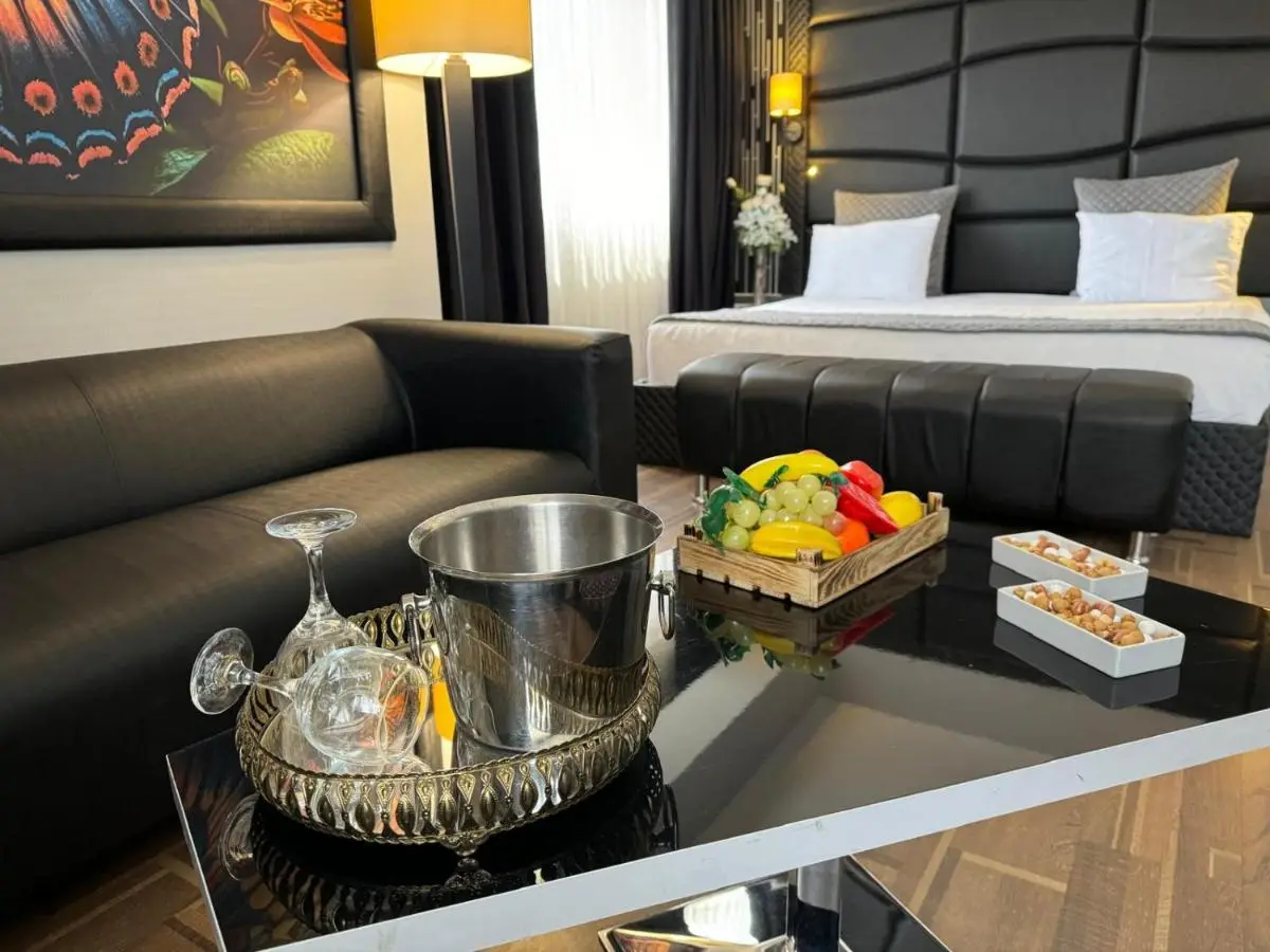 City One Hotel