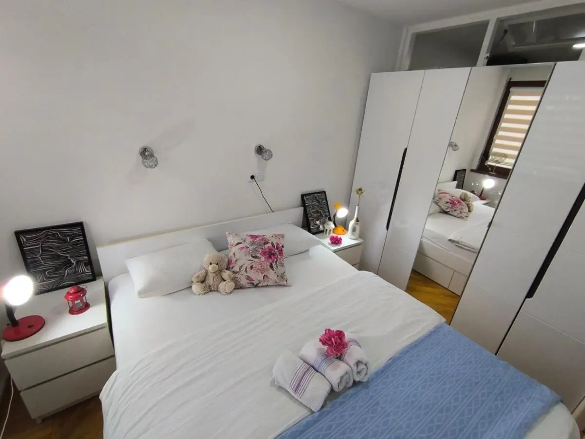Chengic Villa Comfort - Modern 2-Bedroom Retreat