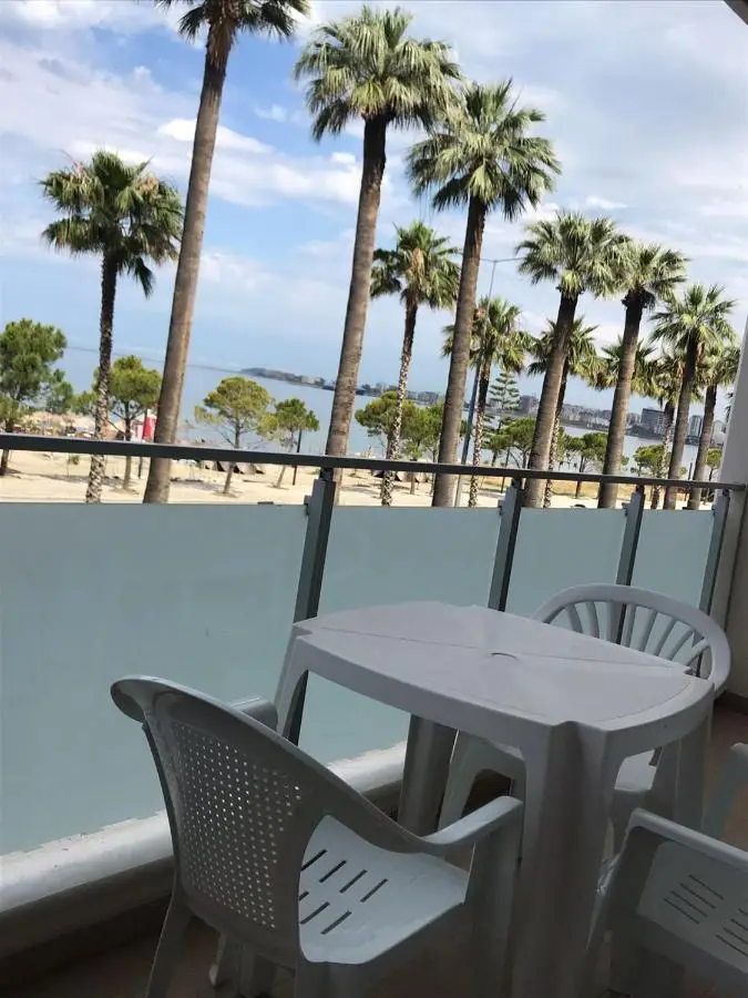 Sea Front Apartment Beach House