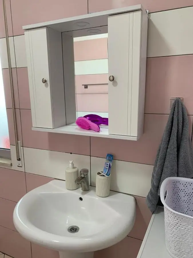 Ridi's Comfort Apartment 2