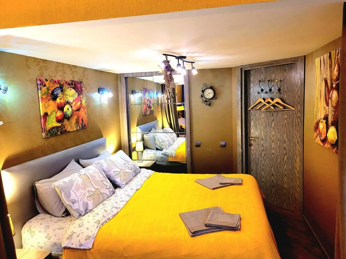 2 levels penthouse with a SUNSET SEA VIEW! Balcony and window 8x4m!