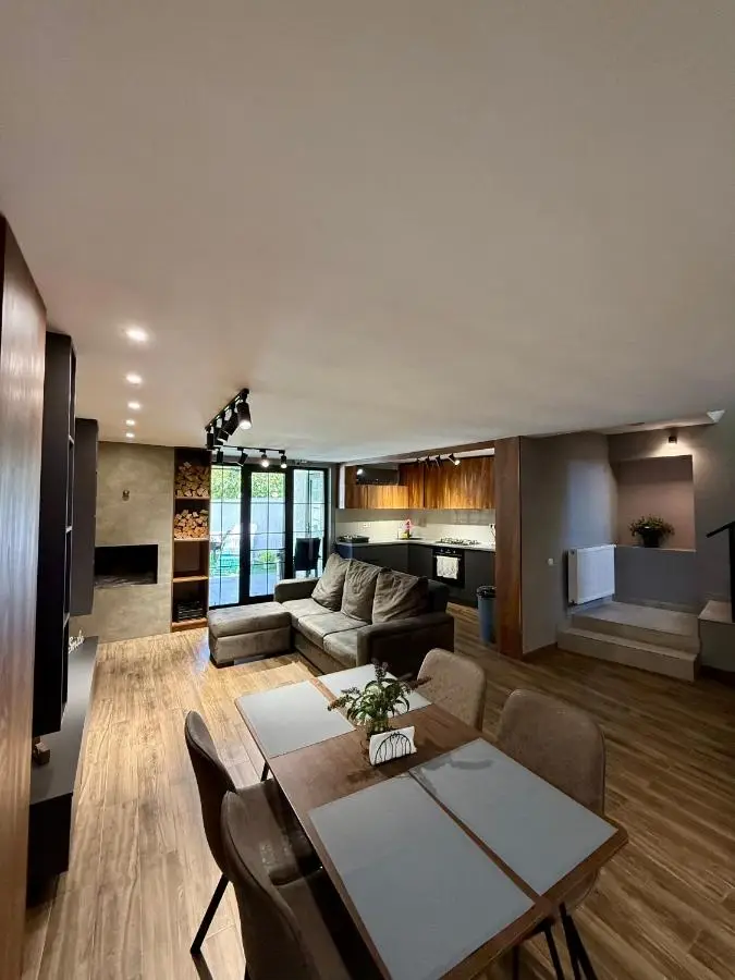 Likani Home