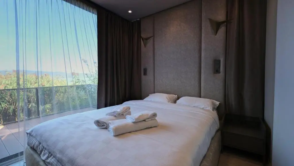 Velour Hotel Spa Restaurant