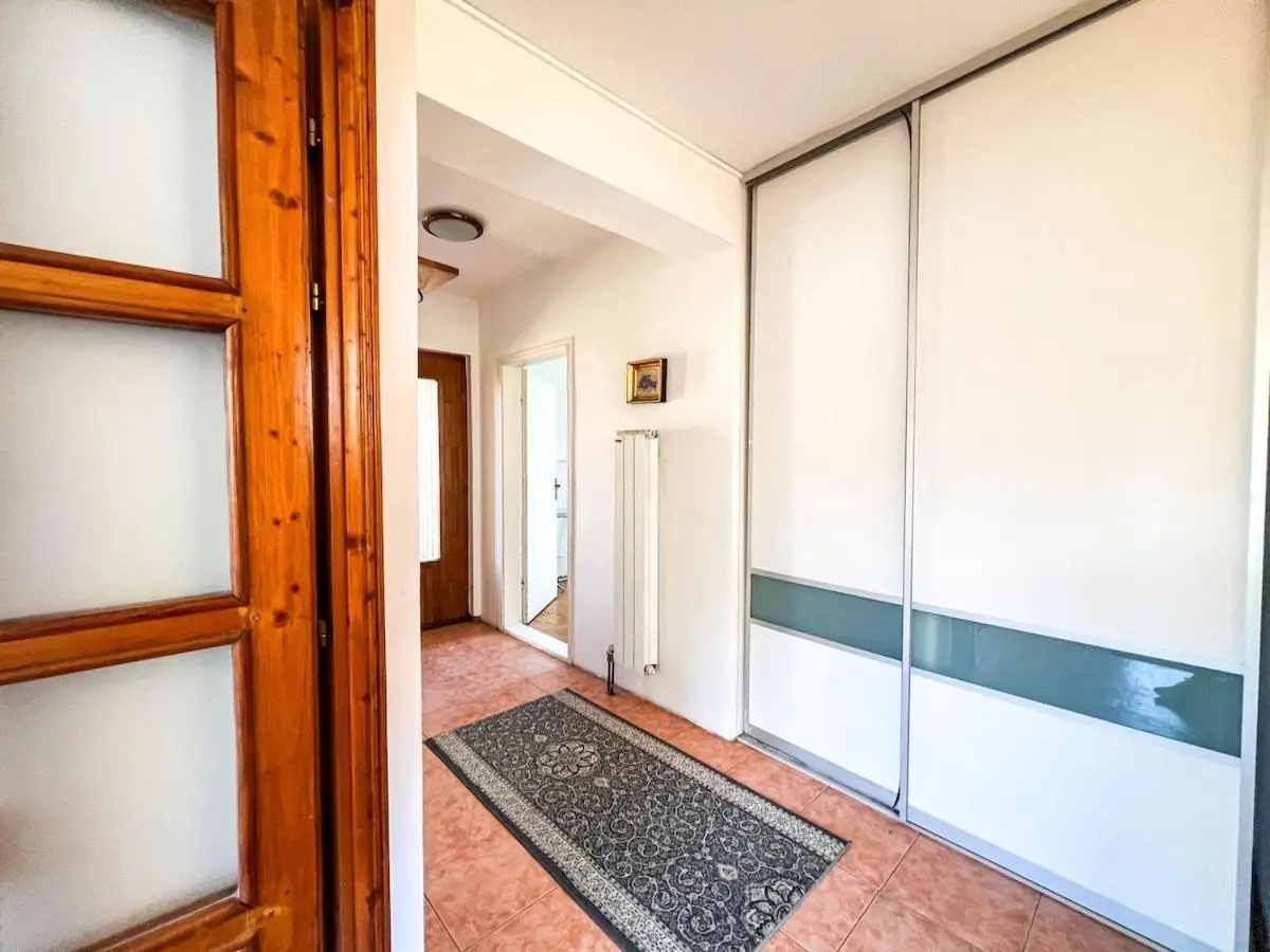 Wood & Light Loft Sarajevo - Private parking
