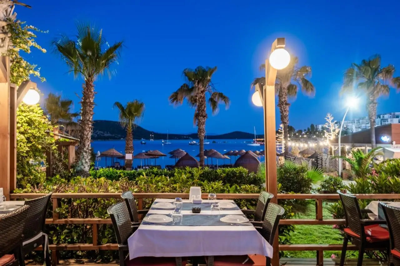 Costa Bitezhan Beach Hotel