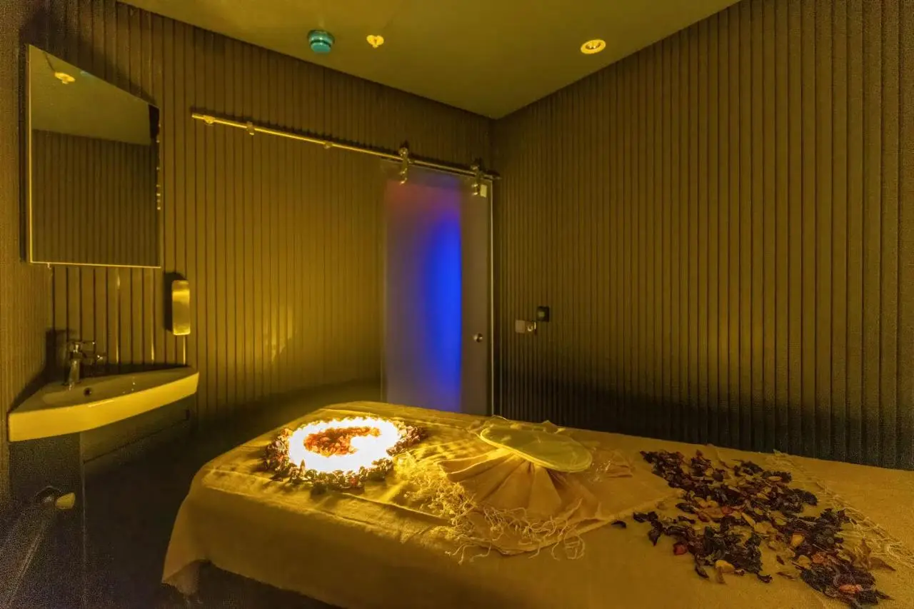 QUİ Hotel&SPA