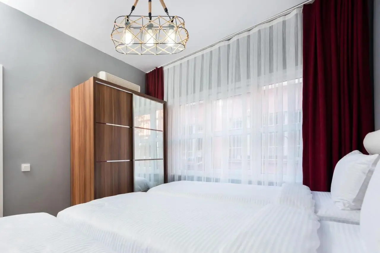 Bright Apart Hotel