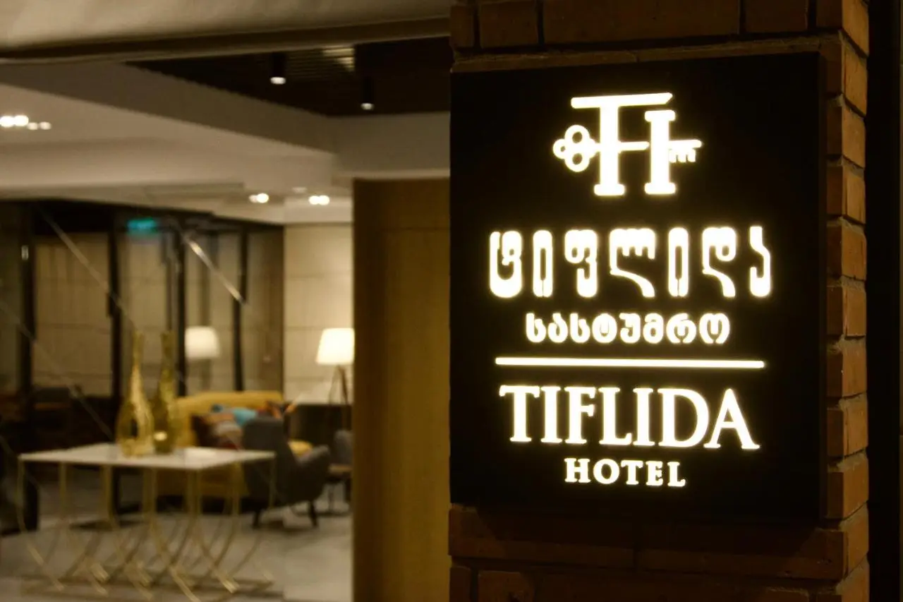 Hotel Tiflida