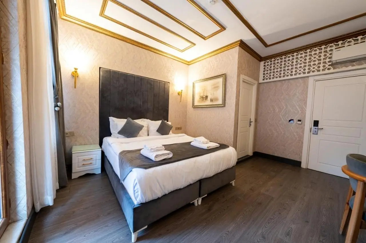 Diamond Royal Hotel