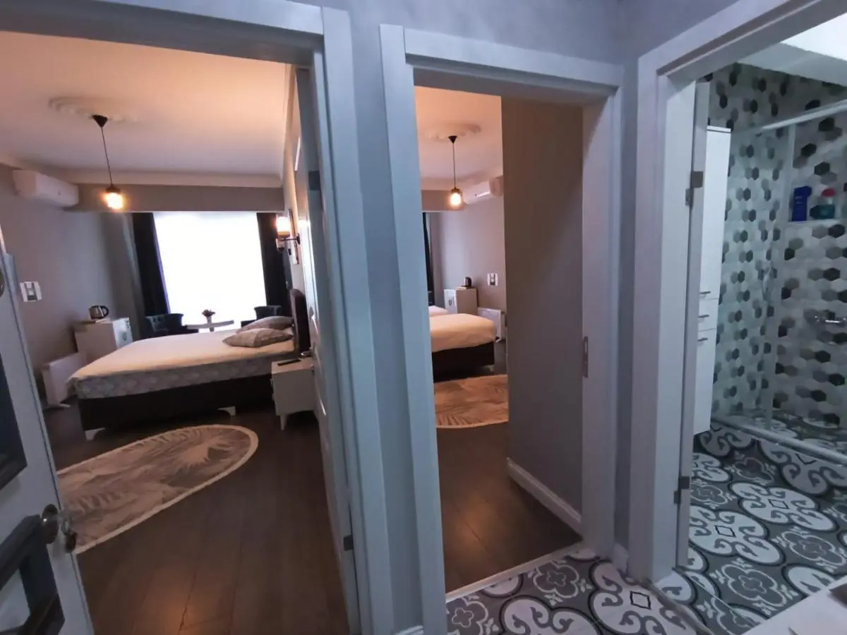 Little Palace Blue Apartment