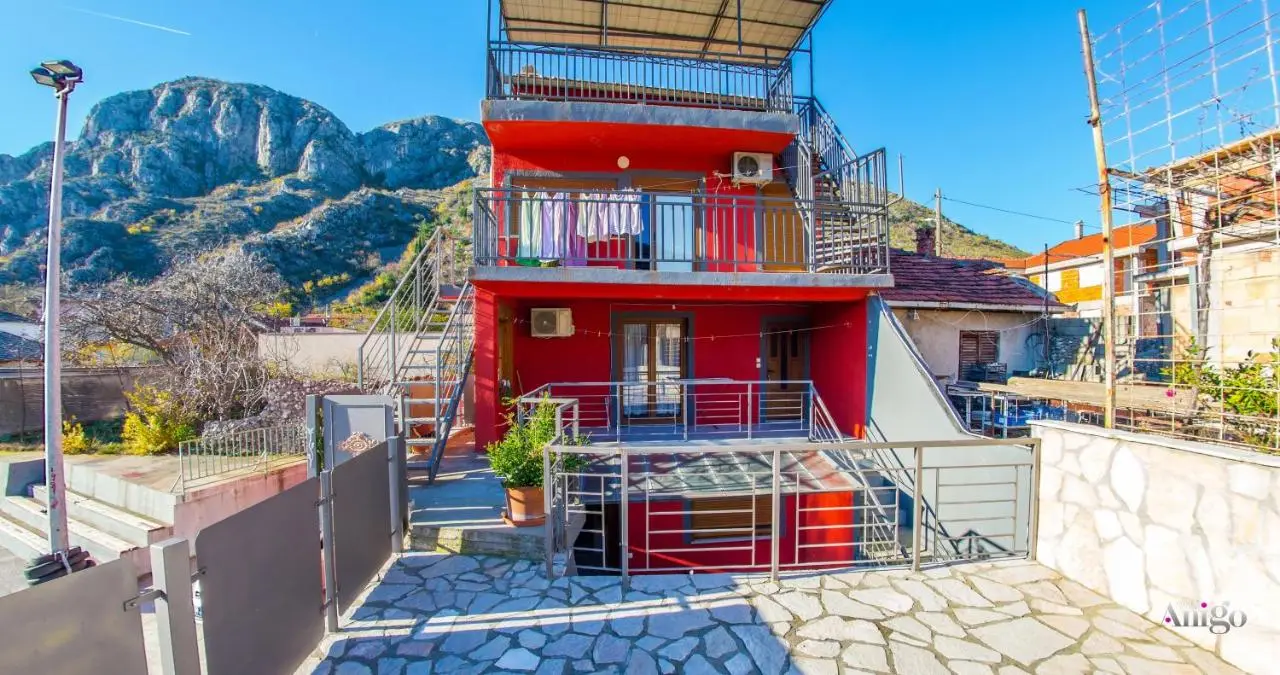 Wild River Apartments