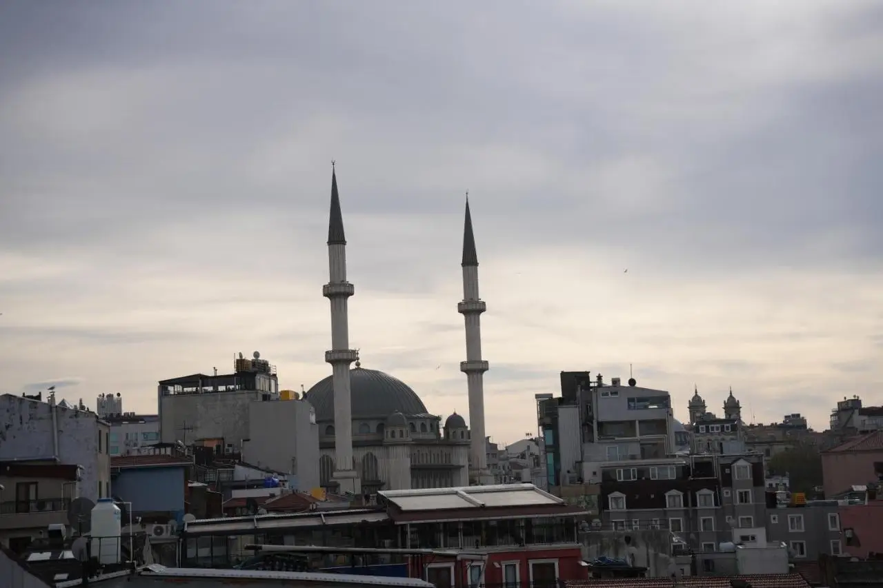 Taksim La Marino Hotel