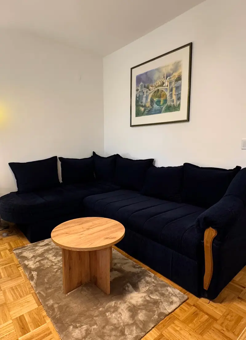 Rose Nest Airport Apartment - Self Check-In