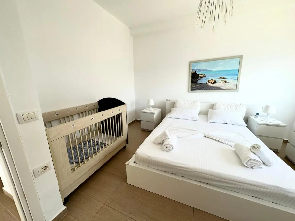 K&T Infinity View Seaside Apartment