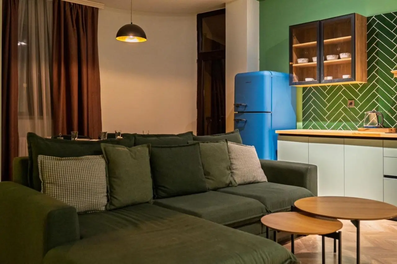 lux-deluxe city apartment