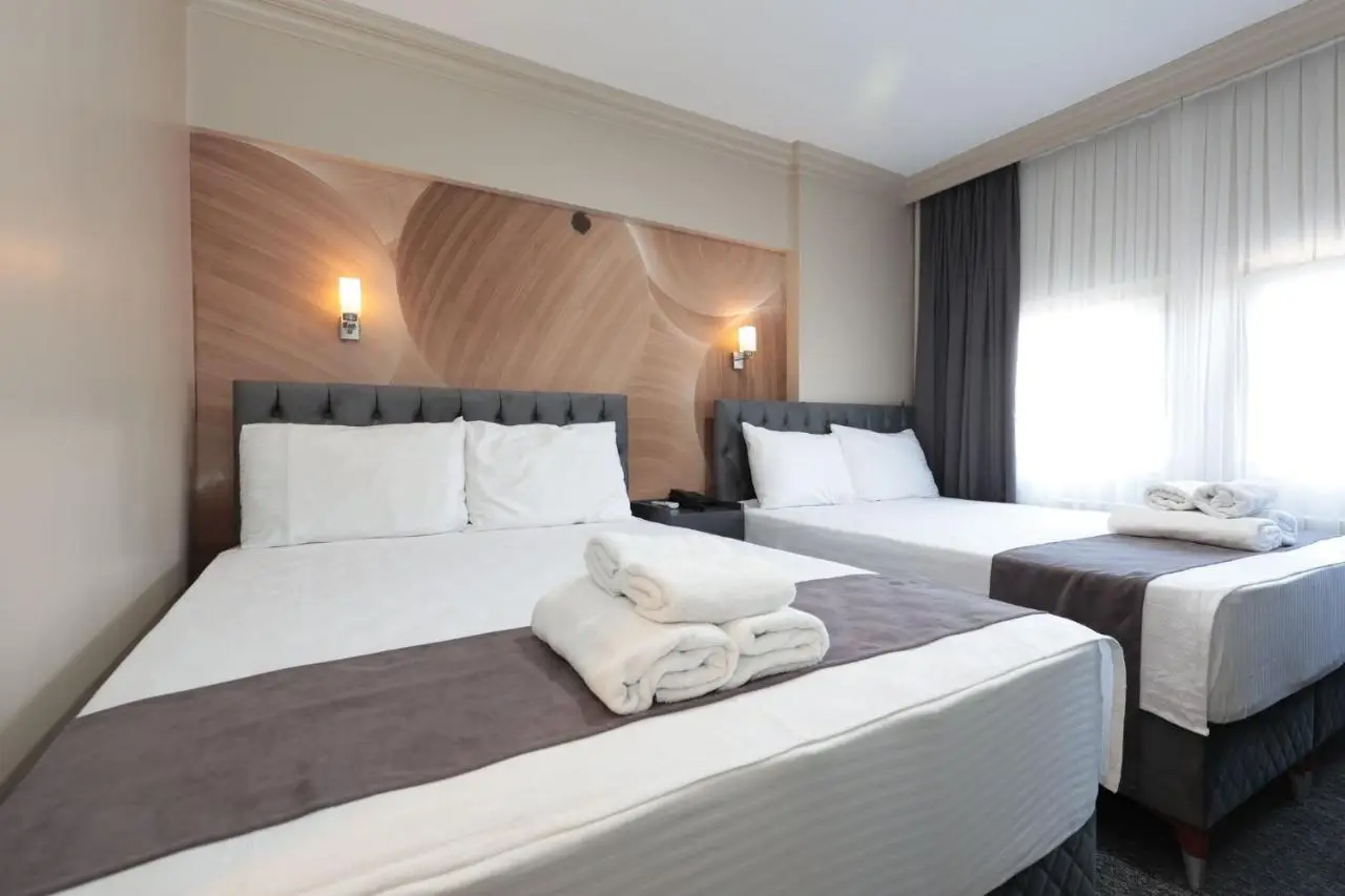 BURSA LOYAL CiTY HOTEL