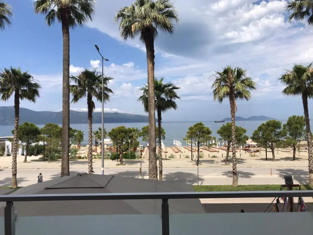 Sea Front Apartment Beach House