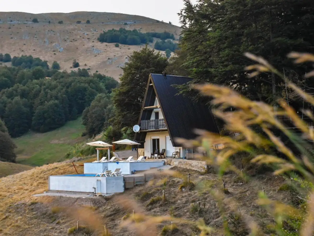 Weekend house NEST Bjelašnica