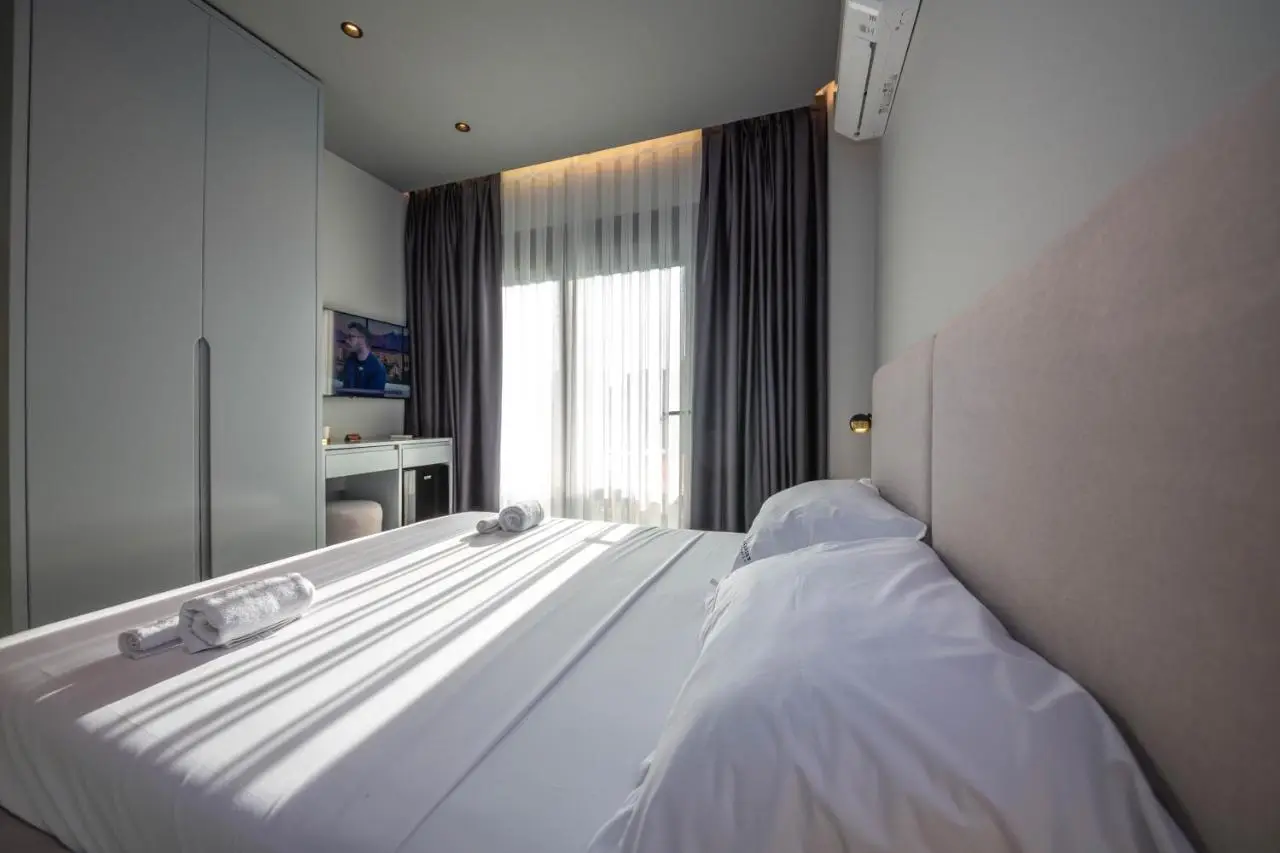 Lake View Rooms Ksamil