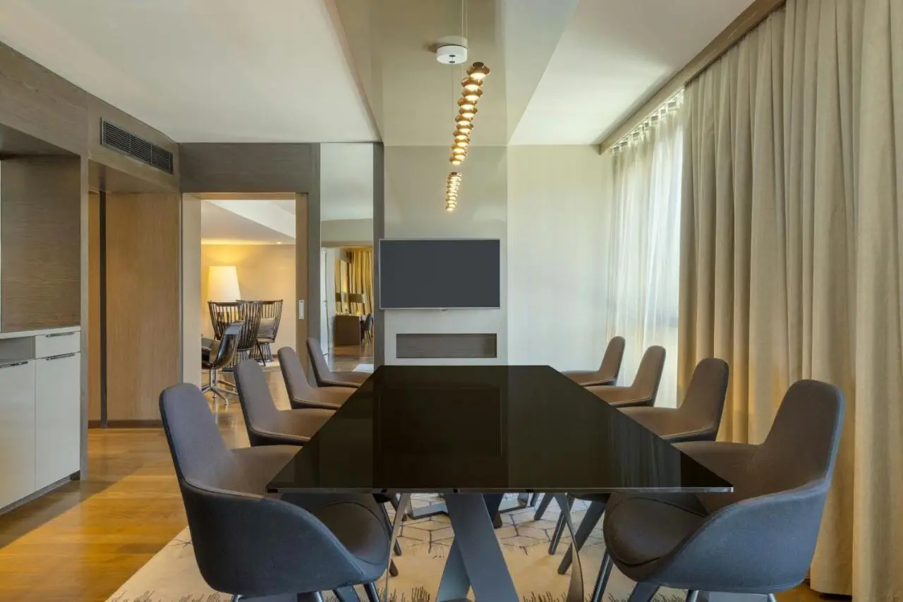 Sheraton Grand Tbilisi Metechi Palace