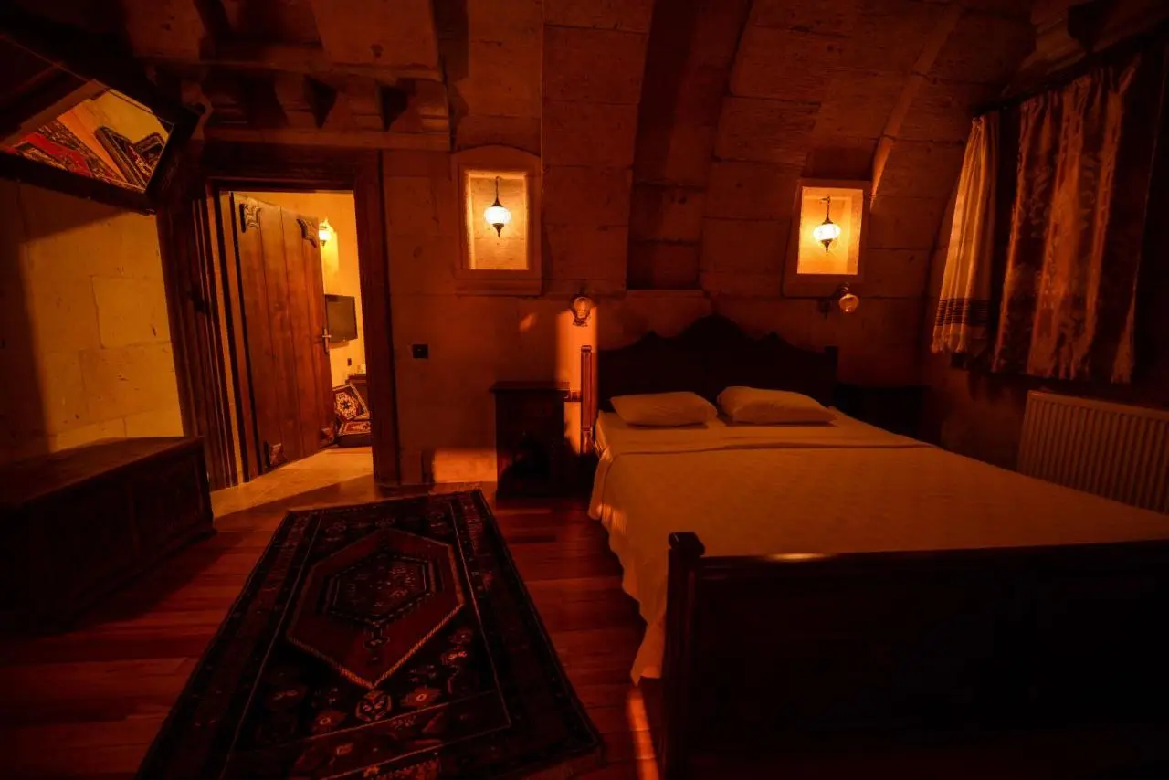 Vineyard Cave Hotel