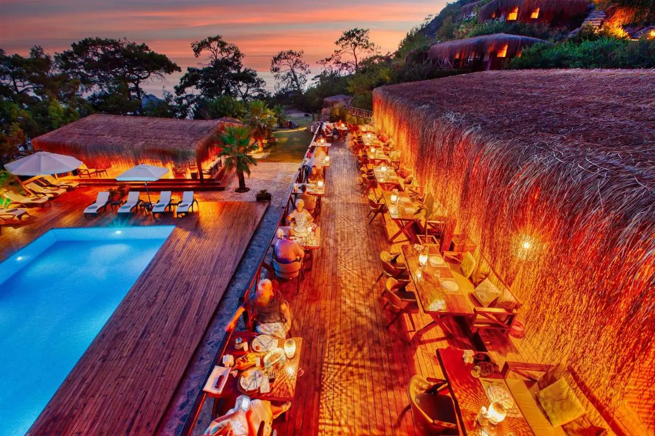 La Boheme Kabak Adults Only