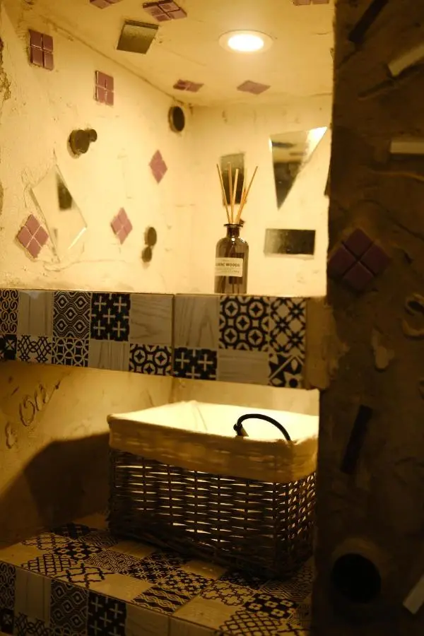 Quiet Authentic Courtyard House Old Tbilisi