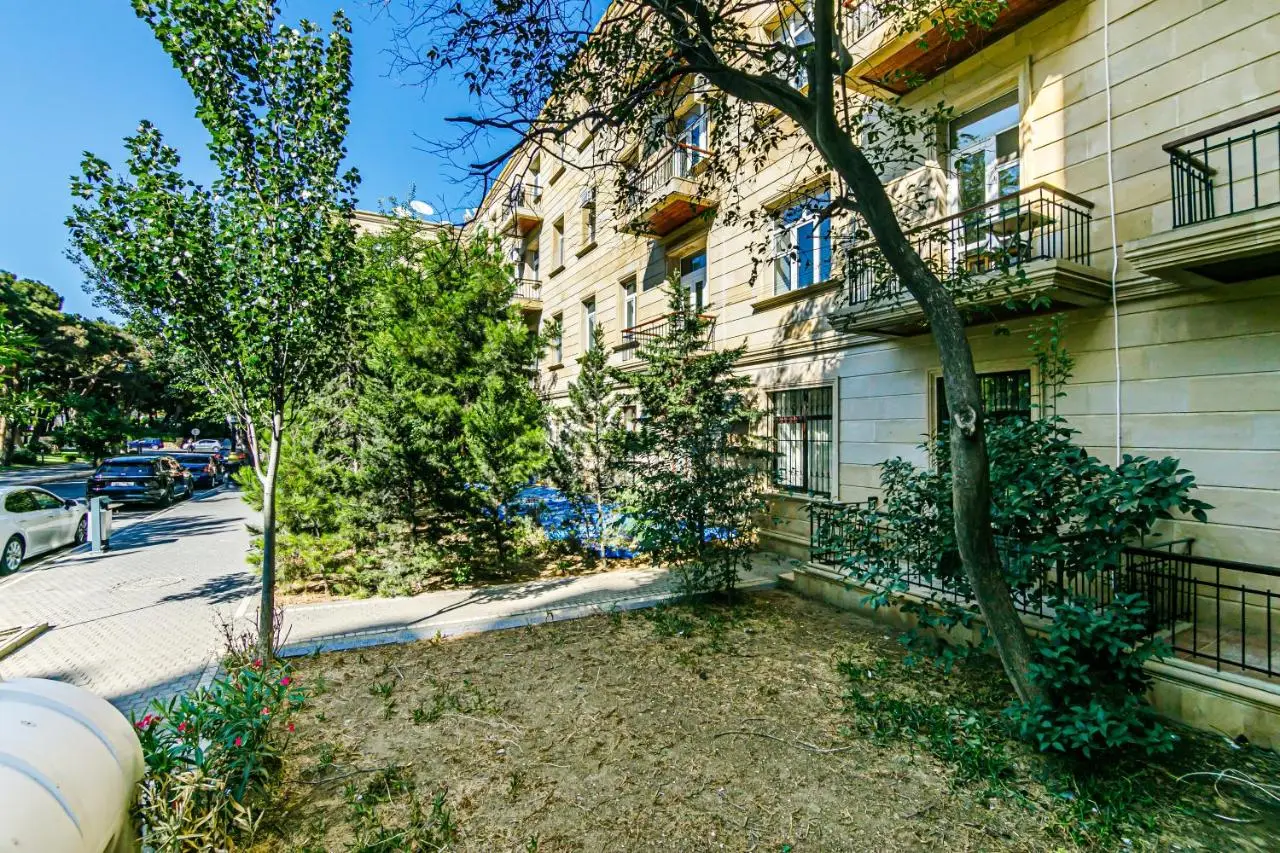 Azneft Garden Apartment