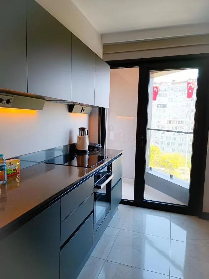 Luxury Fully Equipped 3BR 2BA Apartment by Siena Suites