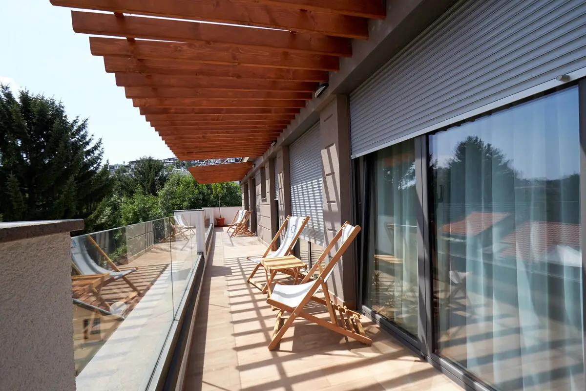 Olympic 84 outdoor Jacuzzi three bedroom apartment