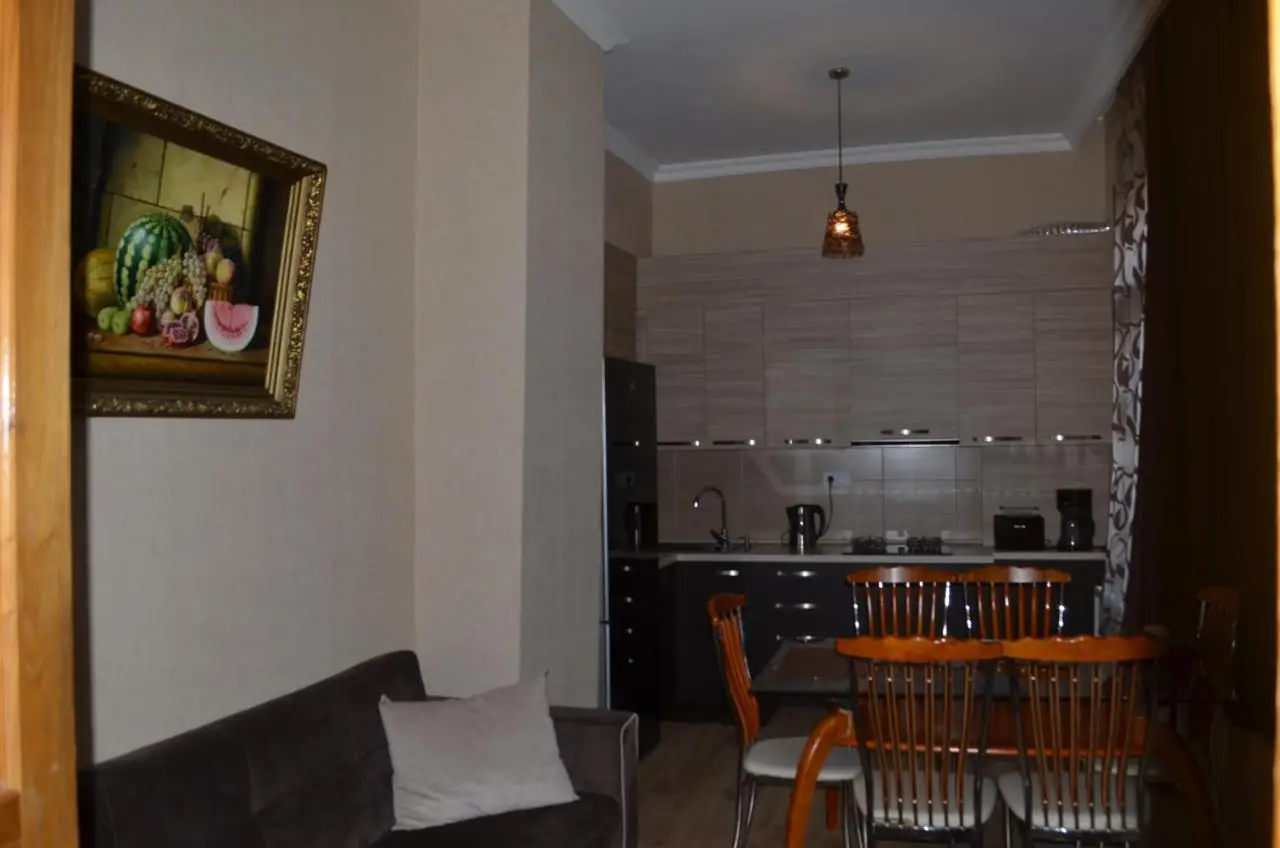 Happy Home Sololaki