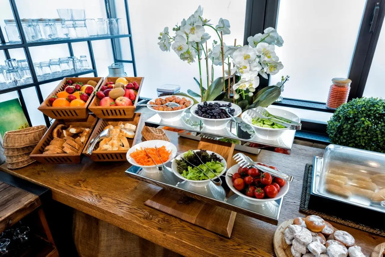 BGuest Hotel & Residence