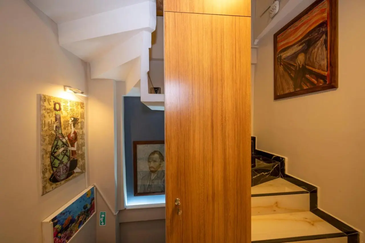 Marida Suit - Istanbul Taksim