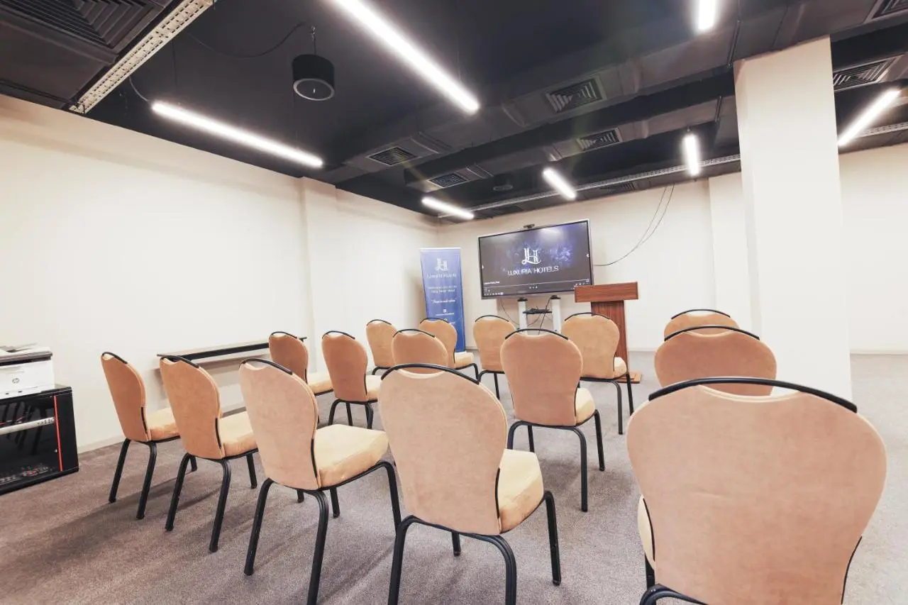 King Tamar Hotel By Luxuria Hotels