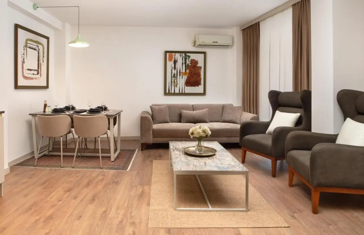 Marmada Suites