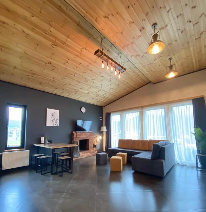 TwinSide Chalet Bakuriani