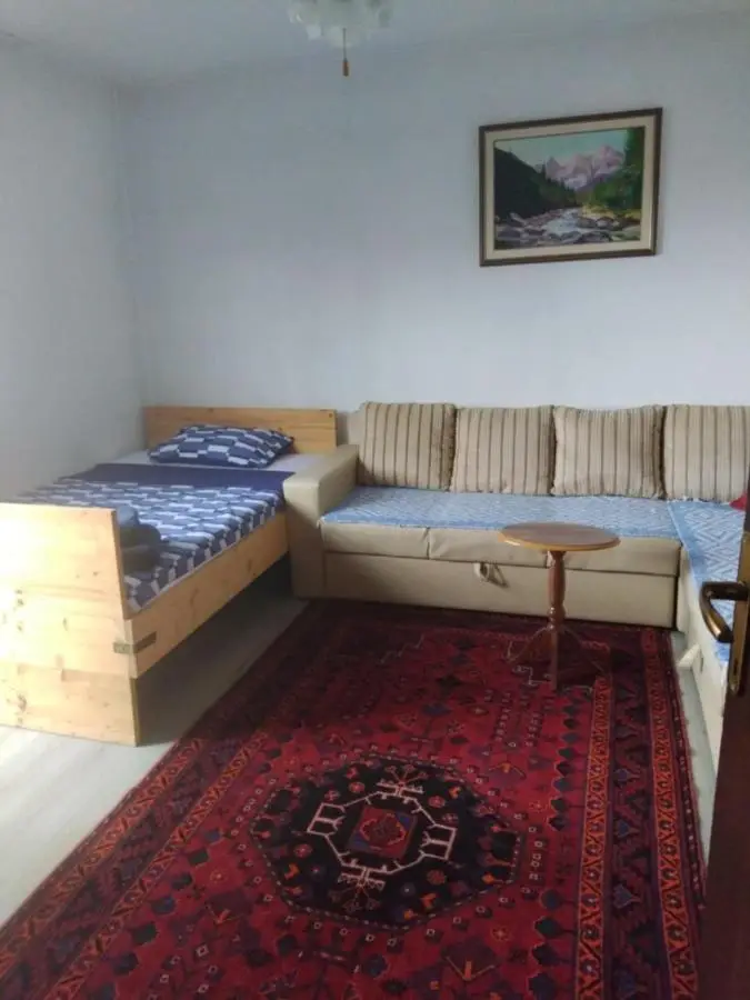 Hiža Guesthouse