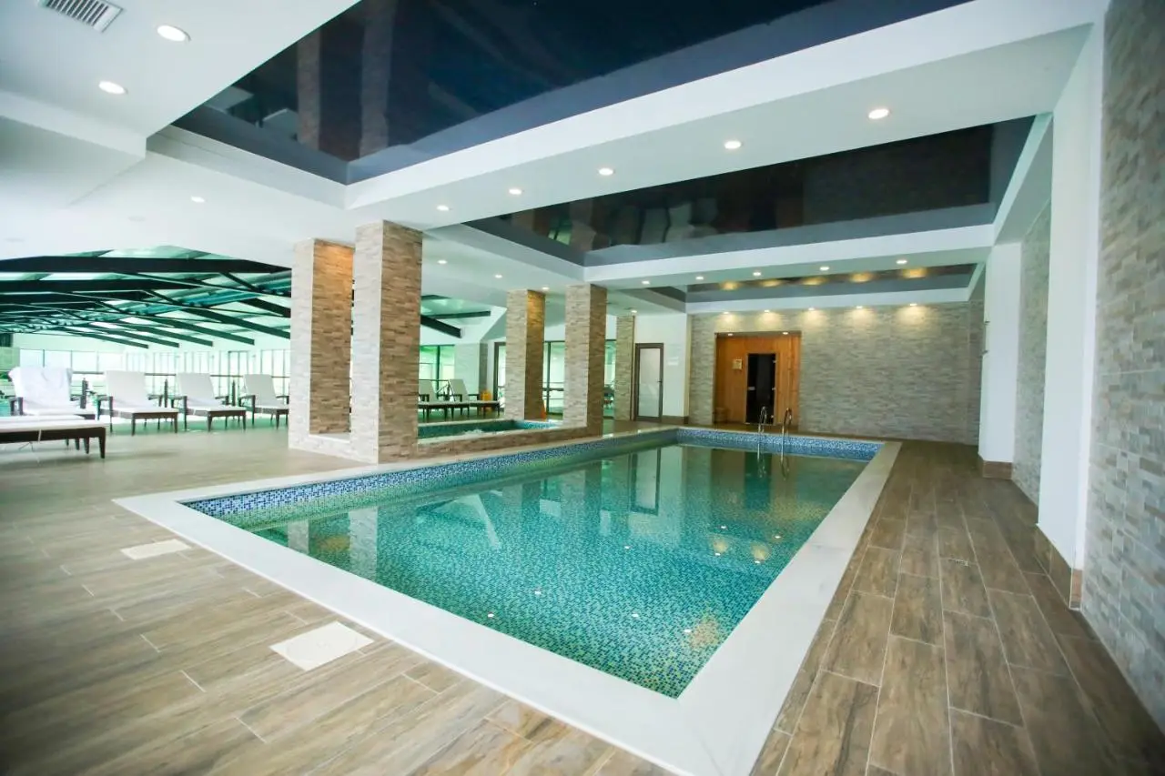 Crystal Hotel & SPA