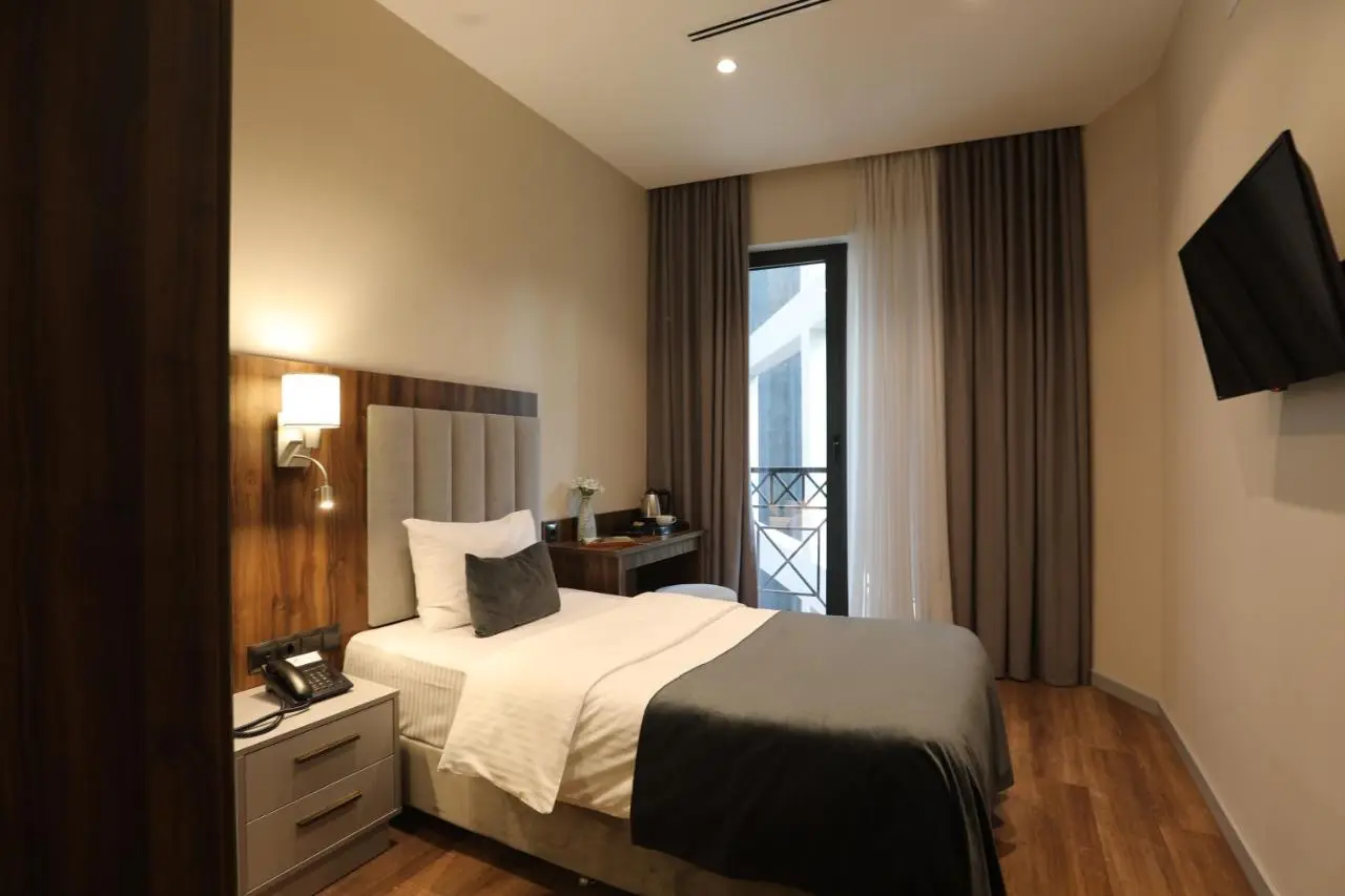 White Hill Hotel