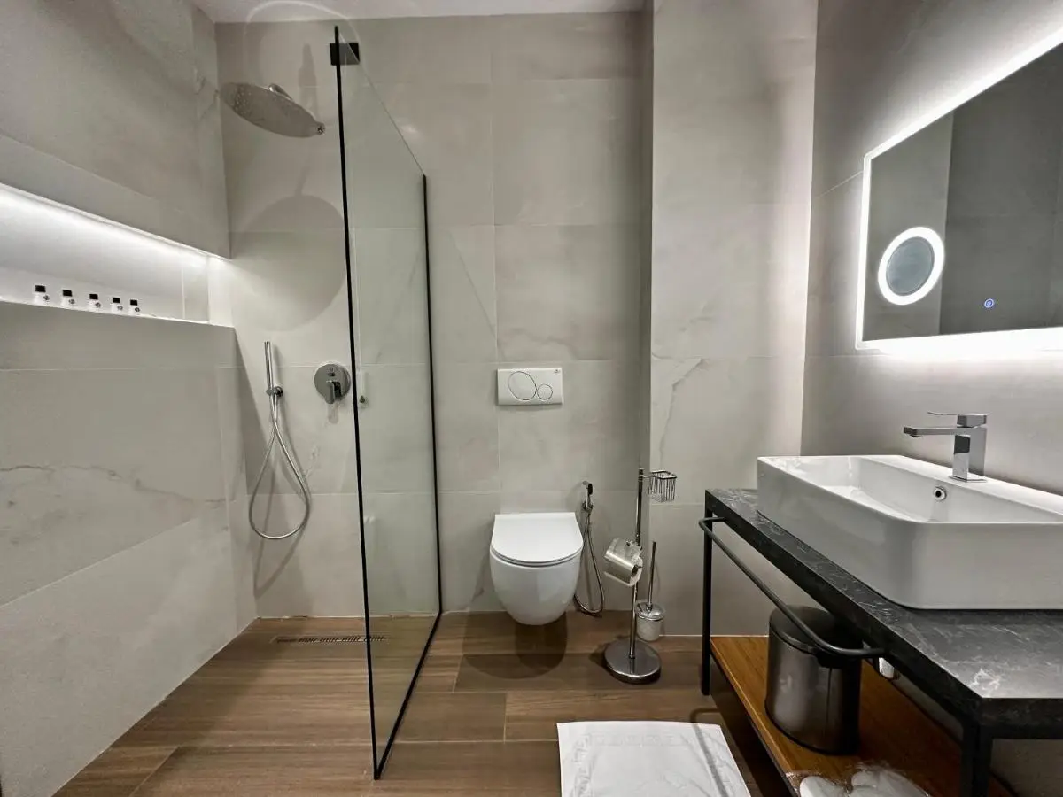 Frojd Kune Resort & Beach Hotel