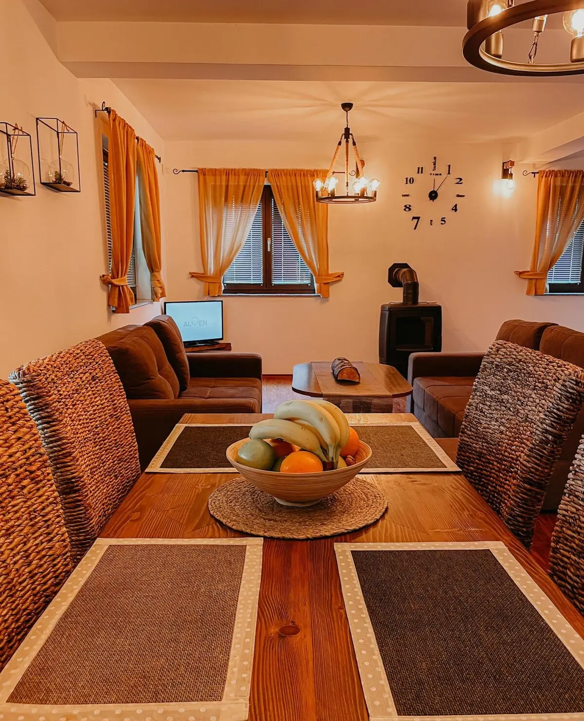 Avita Holiday Home