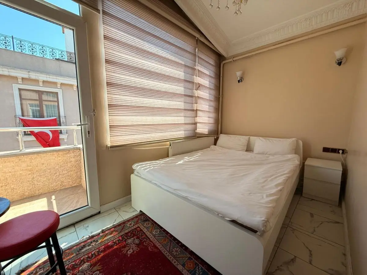 IQ Hotel