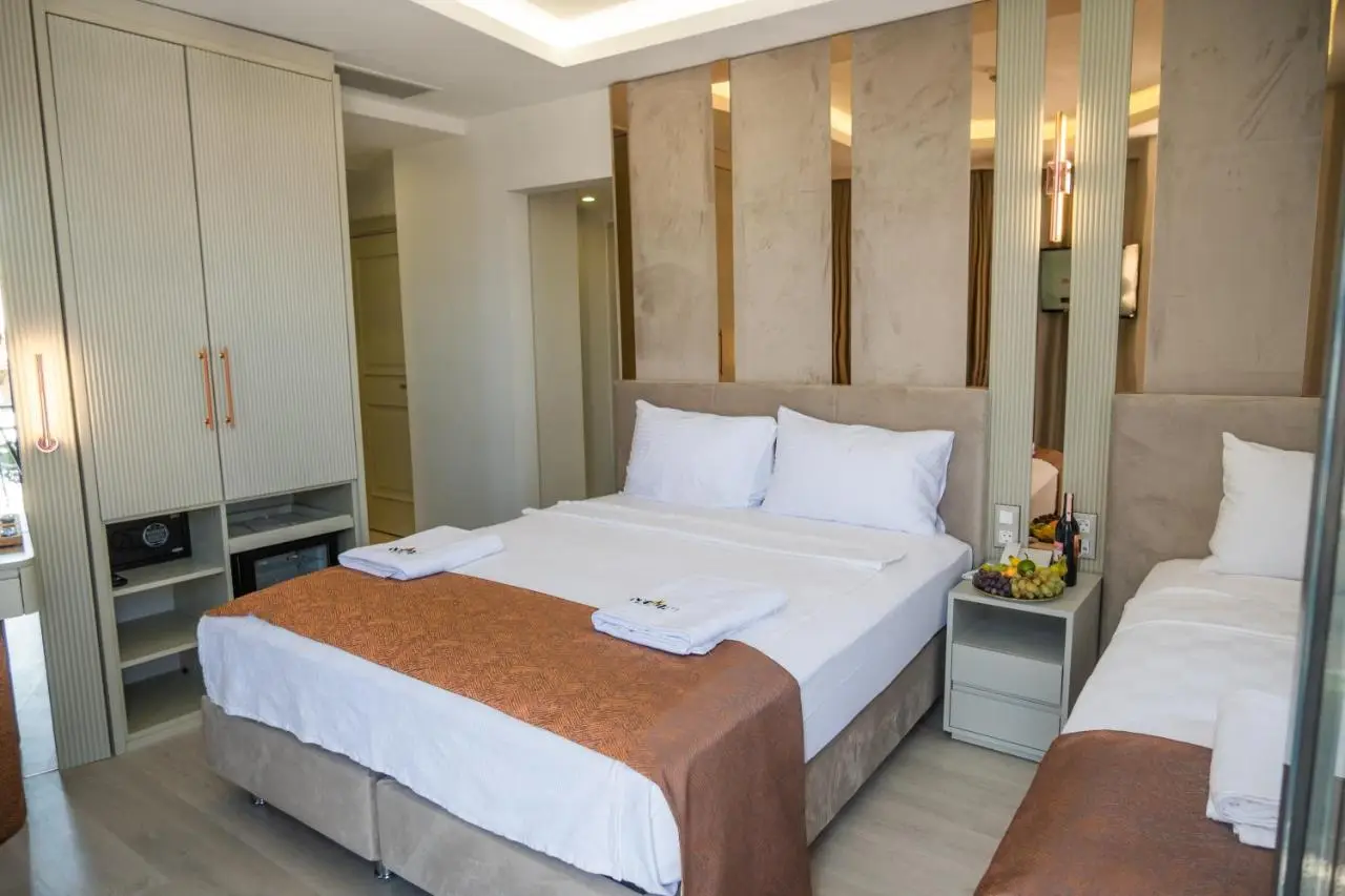 Cetin Port Hotel