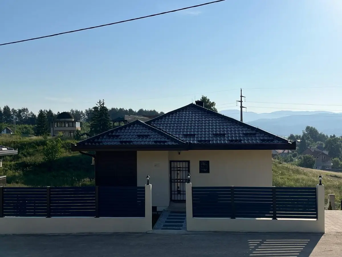 Sarajevo Pine House