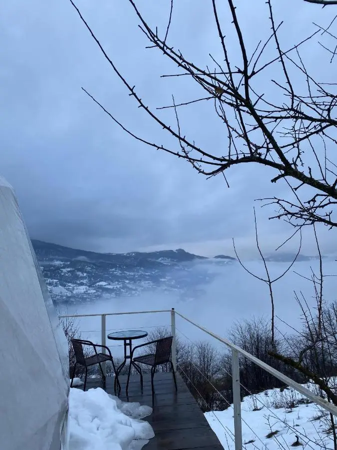 4 seasons. 4 სეზონი Glamping Georgia Racha
