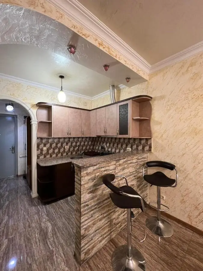 Apartment on Khimshiashvili 1