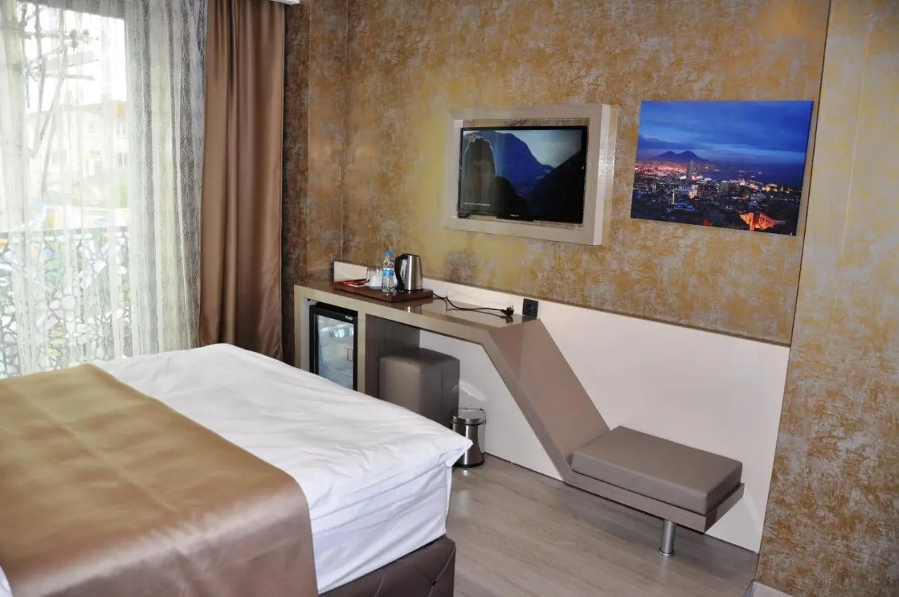 Colonia Park Otel